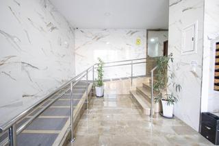 Pis  De málaga. Piso con doble garaje en la chana, granada