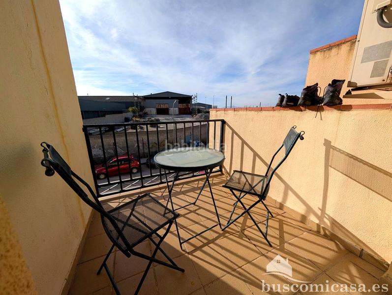 Foto 8334e199-276c-4848-baf4-27704c1668e0. Casa fantástica casa en calle acebuche. en Zona Hospital Linares