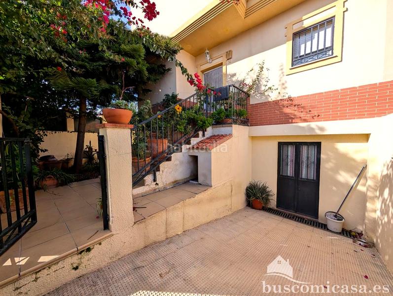 Foto 854762bd-0418-4b2a-8e13-81481bf3fcc6. Casa fantástica casa en calle acebuche. en Zona Hospital Linares