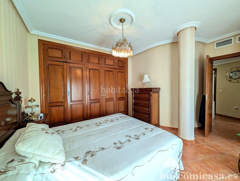 Foto 9345533e-6bde-4287-b296-d5315e5cea44. Casa fantástica casa en calle acebuche. en Zona Hospital Linares