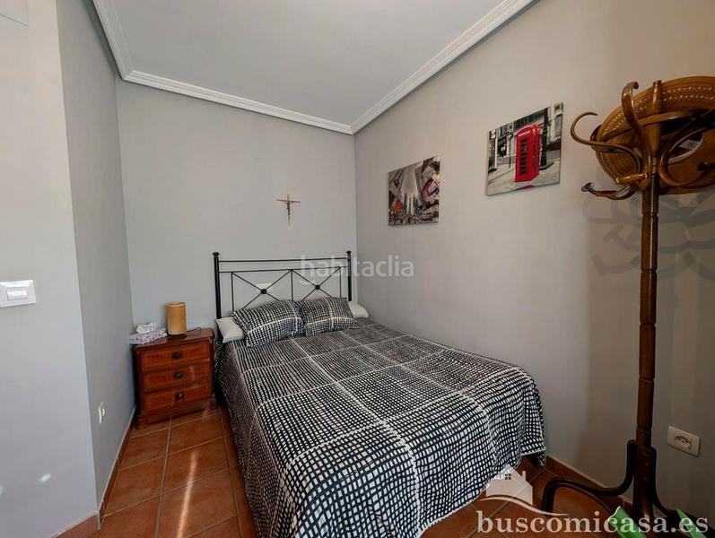 Foto 963bdeea-d6e0-43e8-b0a3-0f68fe9ed416. Casa fantástica casa en calle acebuche. en Zona Hospital Linares