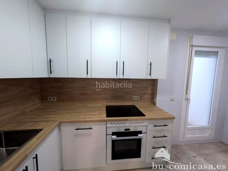 Foto 444c79a0-1c50-4876-8974-53d83df92691. Rent flat in Centro ciudad Linares