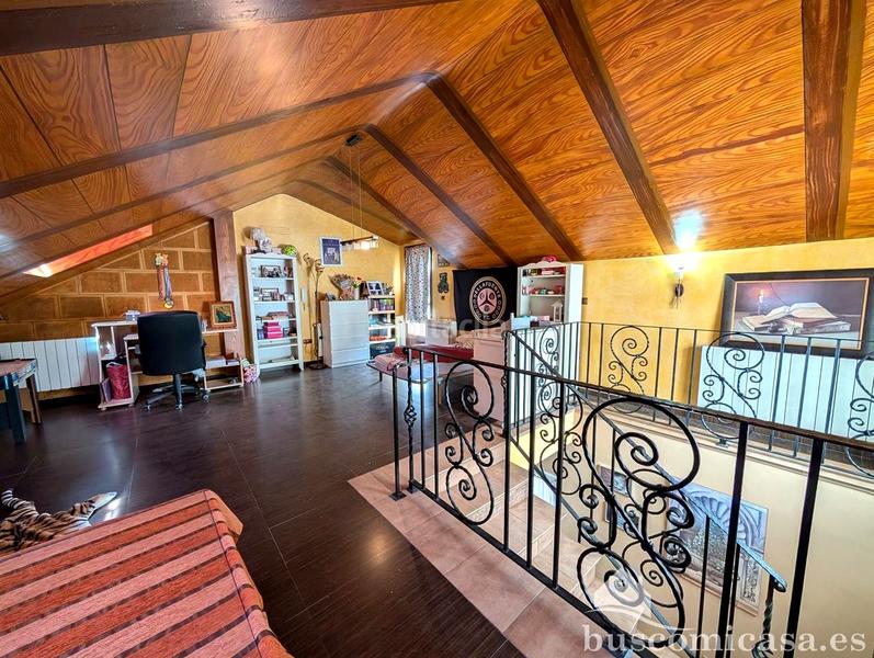 Foto 72578acd-9b74-4106-97ab-1919072db0fd. House with heating parking in La Paz - Las Américas Linares