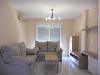 Pis  De carmen morcillo. Piso con garaje y piscina en gojar