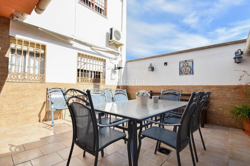 Foto 7ff5c6fc-d025-4aa8-b733-79000d7d6e08. Casa adossada a Peligros