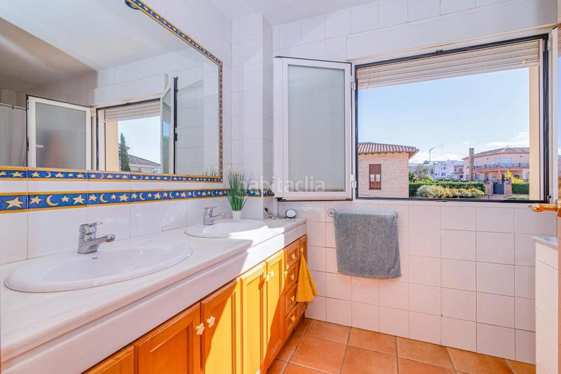 Foto b0b29c48-3ded-4d99-827c-bf46cd94ac33. House with heating parking in Altos de la Zubia Zubia (La)