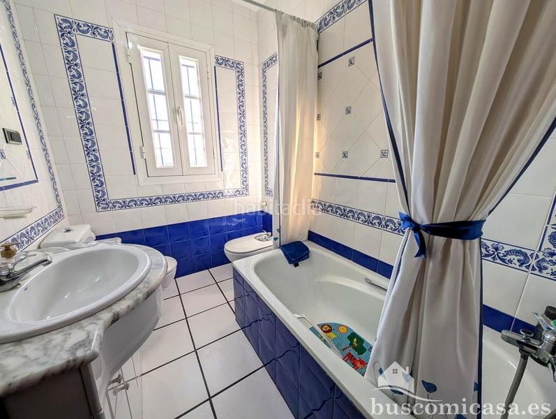 Foto 41cbddb1-59fe-4cfe-957f-5500687c5f45. Haus mit heizung parking pool in Centro ciudad Linares