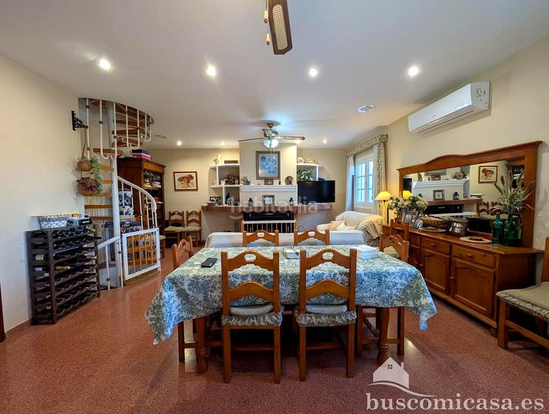 Foto 77dcd3d5-236e-4d4d-8754-30601331c332. Haus mit heizung parking pool in Centro ciudad Linares