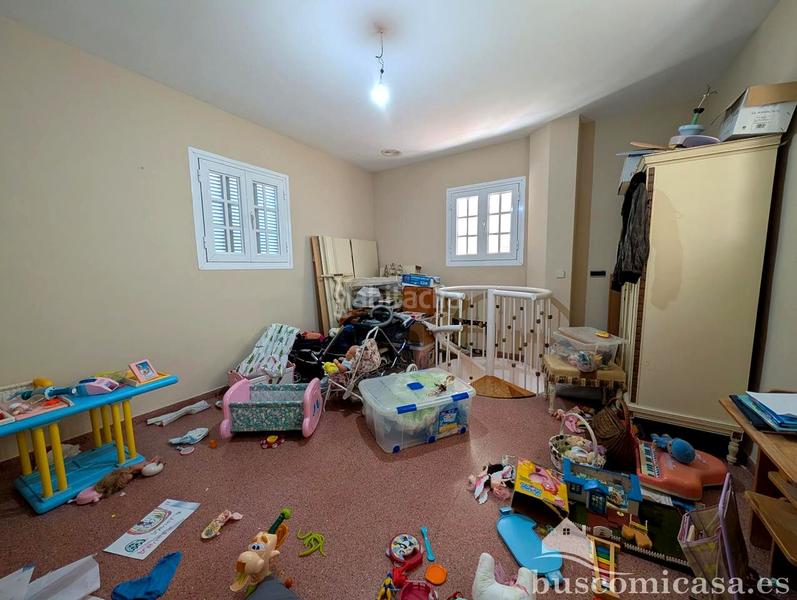 Foto 884b9877-edd0-406a-95f2-b91a1476e48c. Haus mit heizung parking pool in Centro ciudad Linares