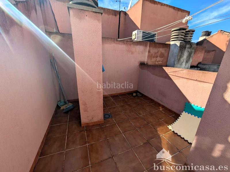 Foto f59fe779-dcd1-4609-a6d8-9bdc843957e5. Affitto appartamento con parcheggio in Zona Hospital Linares