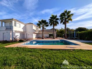 Mas  Urbanización los almendros. Impresionante casa en urbanización los almendros.