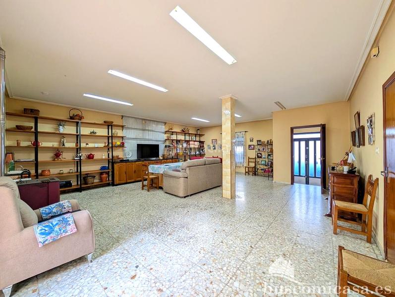 Foto f452ed82-c899-4e4e-b00c-45a0739ff6b6. Haus mit parking in Centro ciudad Linares