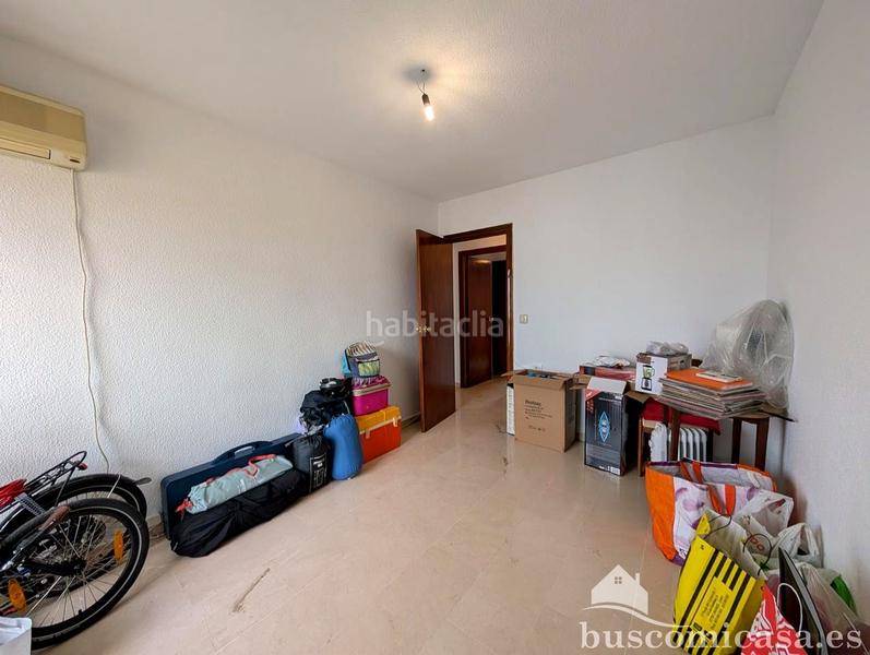 Foto 09ebc1e3-7190-4d7a-908c-75a276f52130. Piso  en urbanización los girasoles. en Centro ciudad Linares