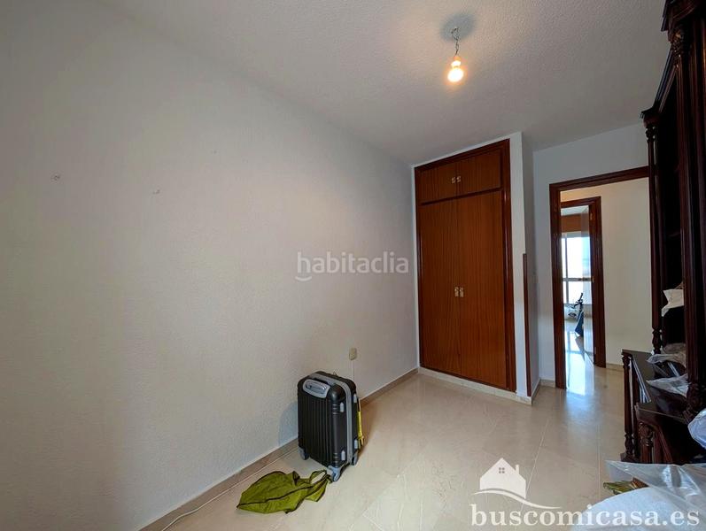 Foto 593ed0a5-f2f5-4509-a59d-79a8b8efb8eb. Piso  en urbanización los girasoles. en Centro ciudad Linares