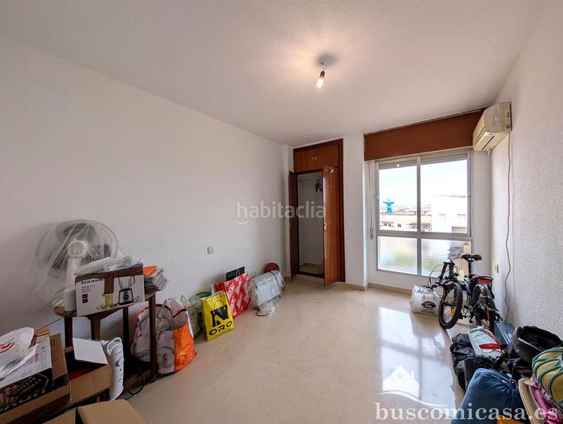 Foto 67e440f8-8dfd-4efd-8ca9-d84d741984d5. Piso  en urbanización los girasoles. en Centro ciudad Linares