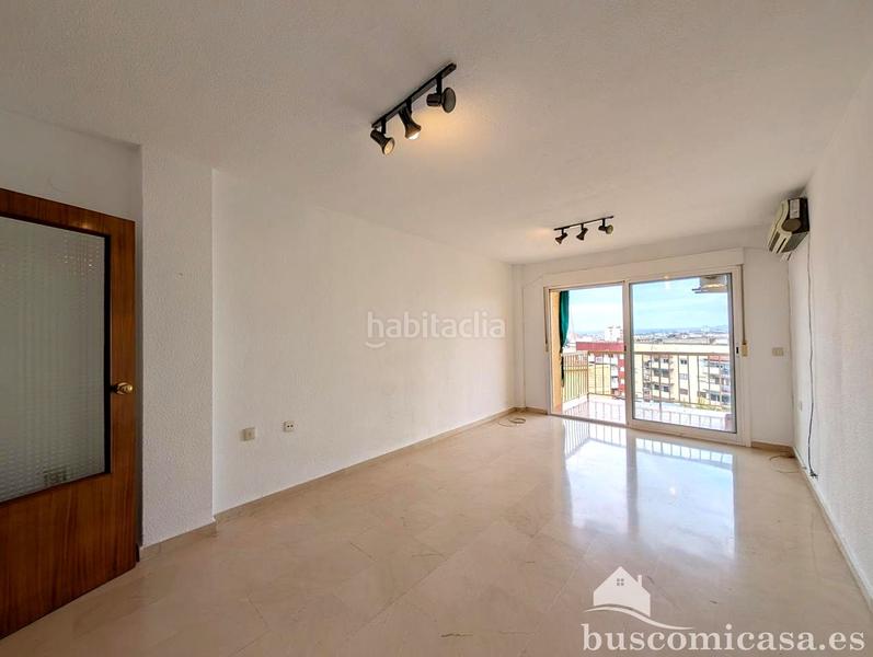 Foto 93ea9936-89ae-4598-a5c4-ef70cabb9c34. Piso  en urbanización los girasoles. en Centro ciudad Linares