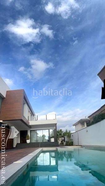 Foto 1d59f68c-2f0d-49e7-b756-52bbc5544153. Casa amb piscina a Linarejos Linares