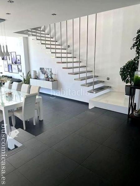 Foto 2659e9ad-c8c1-4e6c-8893-8e93bc6d89ea. Casa amb piscina a Linarejos Linares