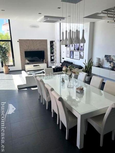 Foto 9a97ea7d-56db-4941-a93e-726871037162. Casa amb piscina a Linarejos Linares