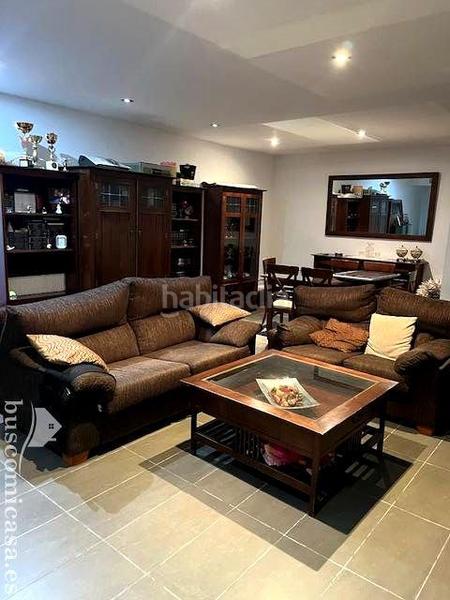 Foto dd2b0c7b-2f80-4cfa-a844-7c7048f1d107. Casa amb piscina a Linarejos Linares