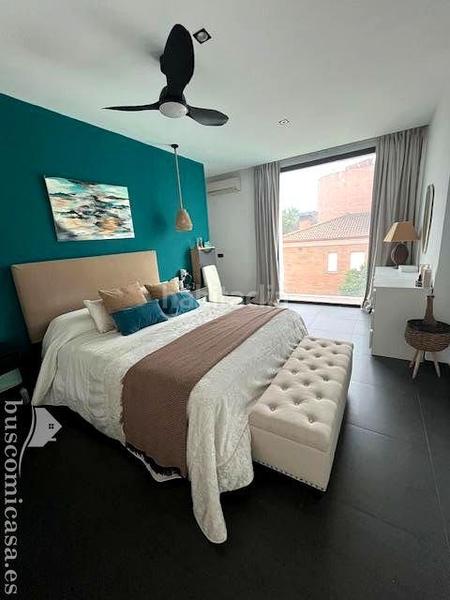 Foto f9feb69c-1950-4073-b925-84efe6fbc6b0. Casa amb piscina a Linarejos Linares