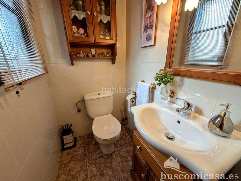 Foto aee12b7b-1995-4bf0-833d-b28530728795. Casa amb calefacció a Centro ciudad Linares