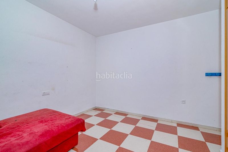 Foto bd972b43-dbd0-4804-83e6-e9d6e25de066. Casa amb calefacció aparcament a Albolote
