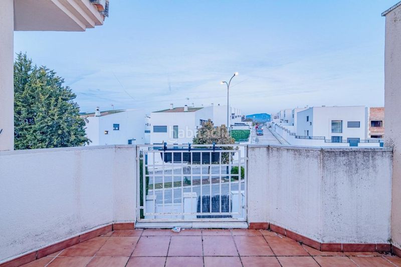 Foto edd9bc2e-741a-4097-9bf2-d486956b1f60. Casa amb calefacció aparcament a Albolote