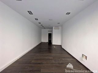 Lloguer Local Comercial  De andalucía. Estupendo local en zona céntrica
