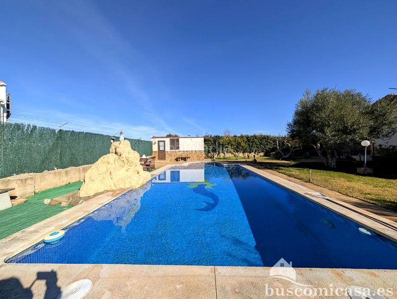 Foto 29e444d7-9090-4f54-b472-d46a11e1f6cf. Casa amb aparcament piscina a San Roque - La Cruz - La Rozuela Linares