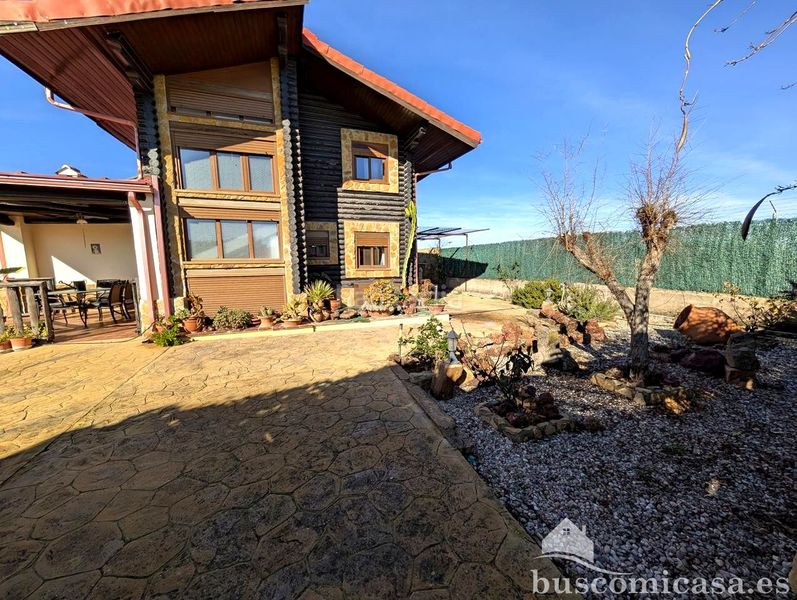 Foto 4f79d711-5f7f-4a74-86f6-9390b81f635a. Casa amb aparcament piscina a San Roque - La Cruz - La Rozuela Linares