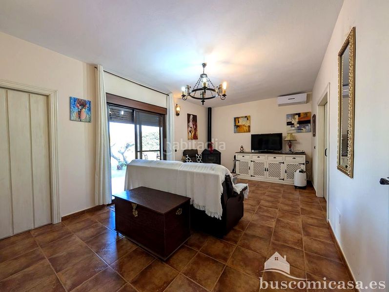 Foto dc9bdfcd-3789-4e18-93e2-a700e83d9ee3. Casa amb aparcament piscina a San Roque - La Cruz - La Rozuela Linares