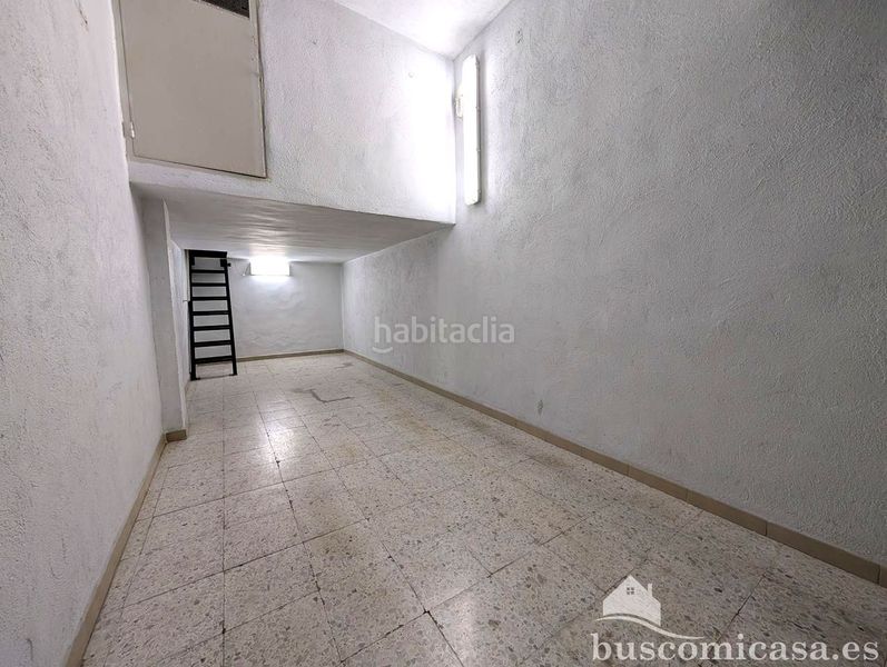 Foto 7ad15485-4a9d-46db-ae5d-9536c9b30a9a. Aparcament cotxe a Linarejos Linares