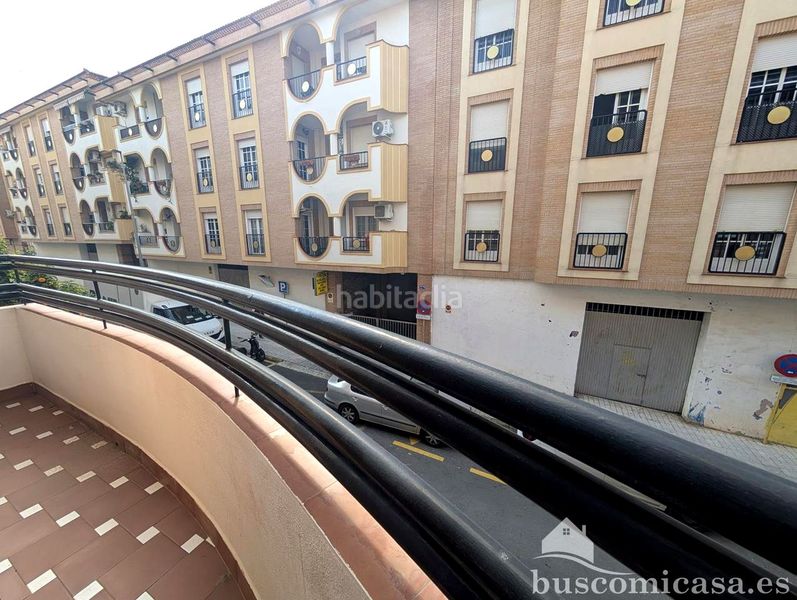 Foto 6e5acd07-bd0f-4836-b8f5-254b9c60097a. Pis amb piscina a Centro ciudad Linares