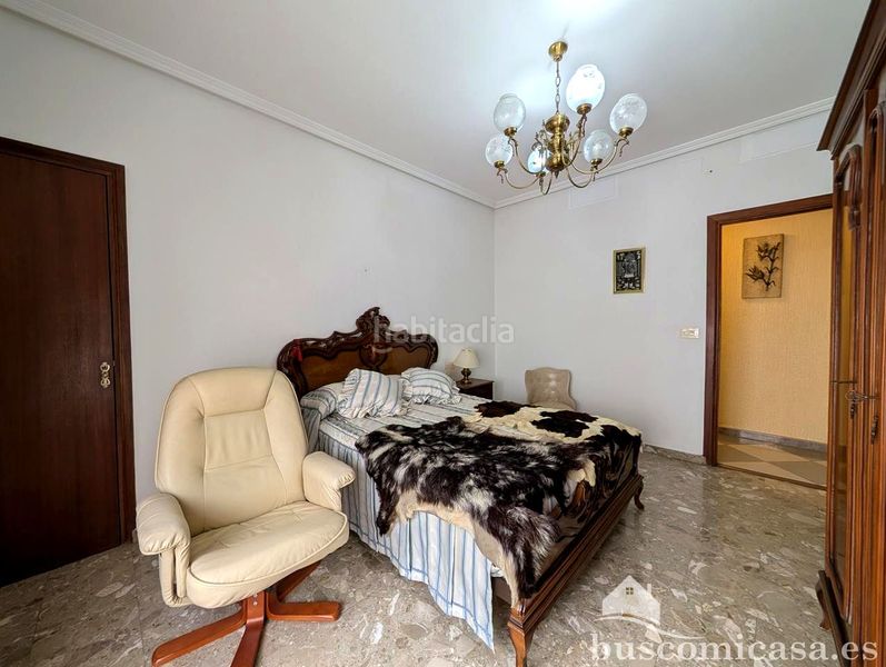 Foto cfe78649-d2bc-42cd-ba4f-26b4b6ee1923. Pis a Centro ciudad Linares
