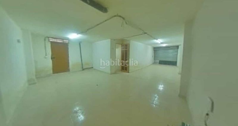 Foto 46c112d3-c5d2-4100-ba00-bcf4f47c5420. Local comercial a Baza
