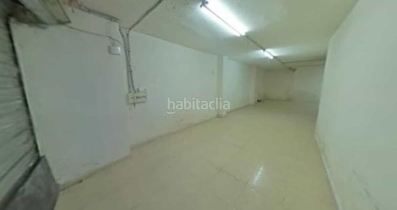 Foto b5a8945a-17d9-4fca-8925-6943a9c8c6c4. Local comercial a Baza