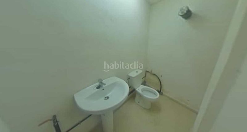 Foto da39dad1-95db-464d-a95e-487989a08683. Local comercial a Baza