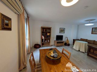 Miete Etagenwohnung  De los bomberos. Estupendo piso con garaje incluído