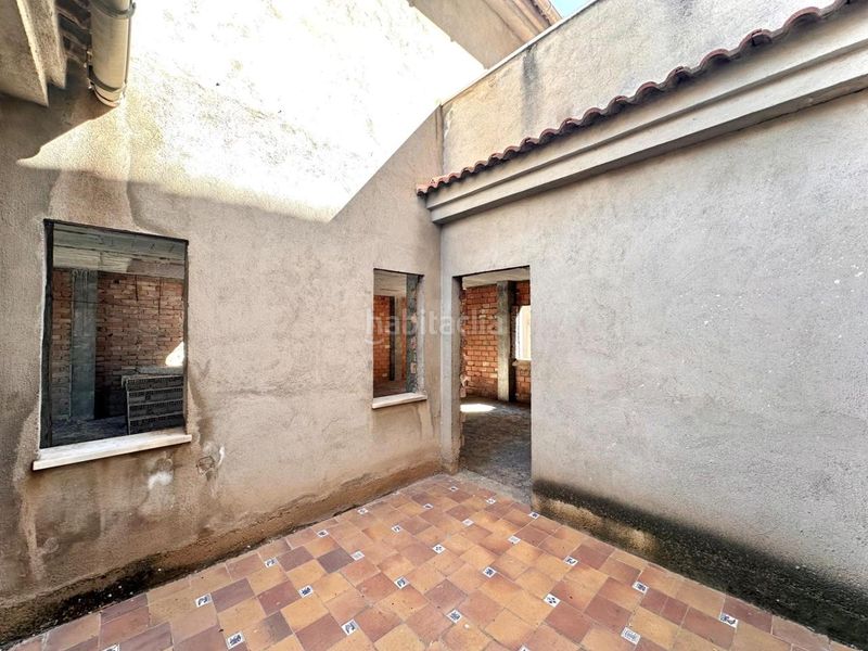 Foto f05b351d-712c-434e-bffb-815f70ee4625. Casa amb aparcament a Maracena