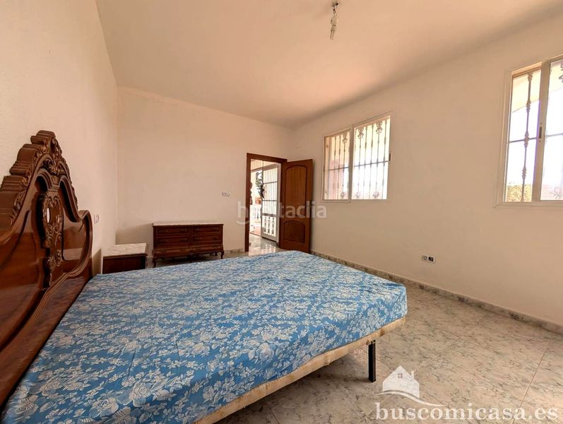 Foto 1c5599b5-8efc-4f1c-97bc-efa15a666fd6. Casa amb aparcament a San Roque - La Cruz - La Rozuela Linares