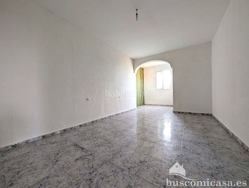 Foto 811f7082-2f1a-4c47-ad0e-e65d6638bfe7. Casa amb aparcament a San Roque - La Cruz - La Rozuela Linares