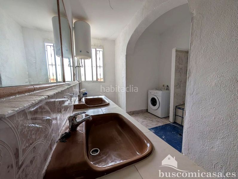 Foto bc1788ea-be61-4ae2-b8d8-655aef0d55fc. Casa amb aparcament a San Roque - La Cruz - La Rozuela Linares