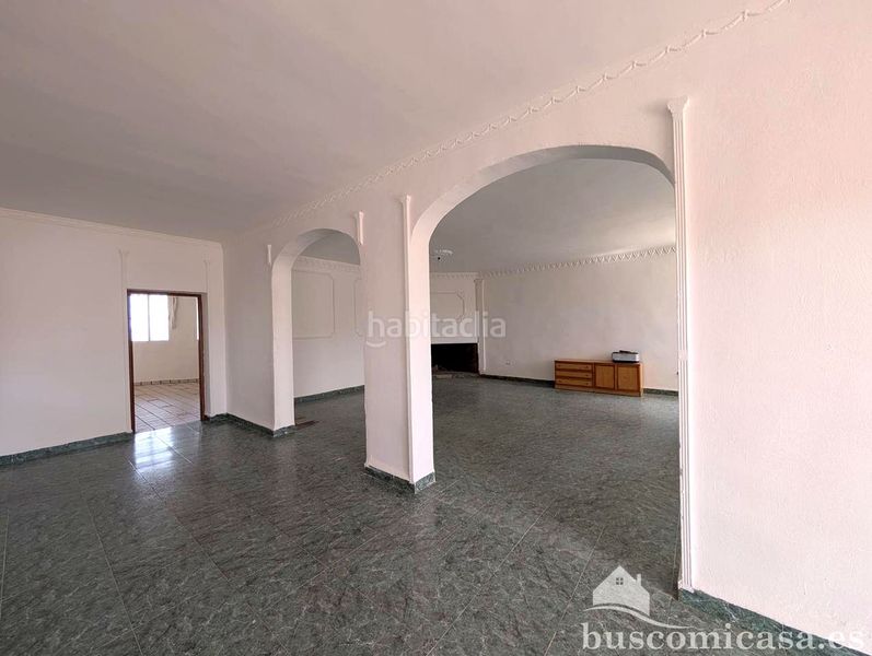 Foto f3d1a2e1-0591-4d0e-87ca-f00dcf121ae1. Casa amb aparcament a San Roque - La Cruz - La Rozuela Linares