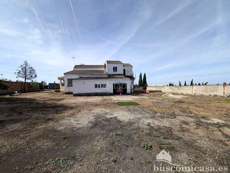 Foto f94b8be0-9291-4433-aad9-ee3f7c057b83. Casa amb aparcament a San Roque - La Cruz - La Rozuela Linares