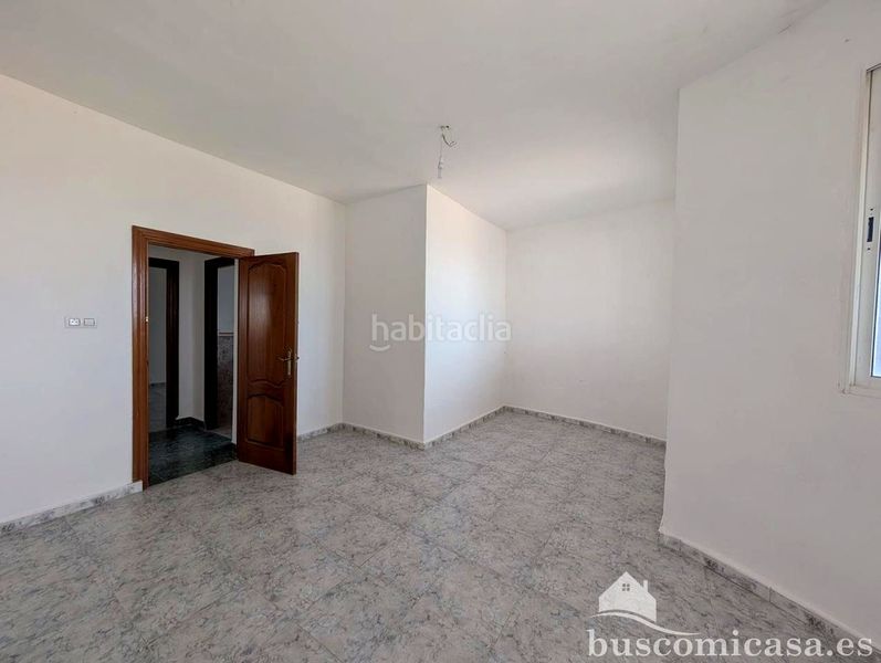 Foto f9a481d4-2fe7-427c-942a-66e714861c5c. Casa amb aparcament a San Roque - La Cruz - La Rozuela Linares