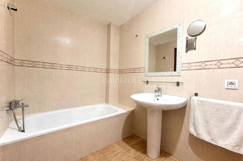 Foto f503a816-05de-42ce-8f55-be67d1cd7988. Pis a Maracena