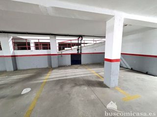 Autoparkplatz  Julio burell. Dos plazas de garaje en edificio las flores.