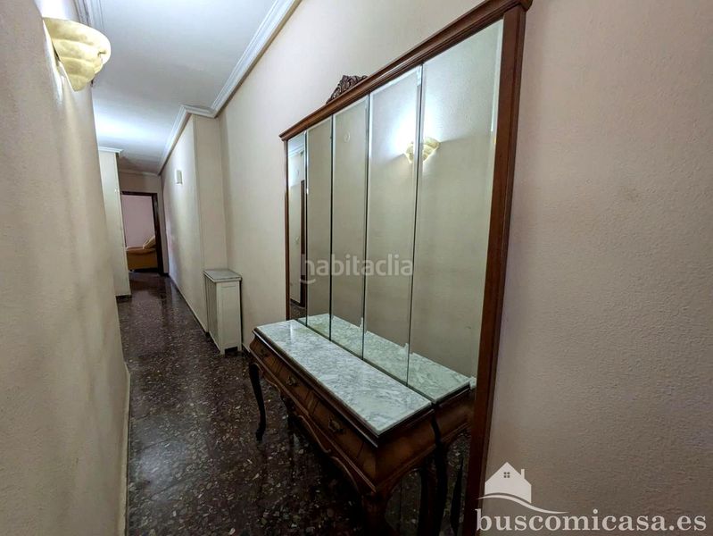 Foto f05ec863-990a-42a8-905a-d937d5615f4c. Pis a Centro ciudad Linares