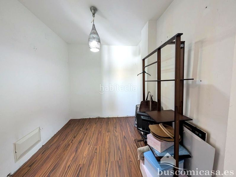 Foto b711c2a7-e138-4113-9ce9-56fe383f00f5. Casa amb calefacció aparcament a Zona Hospital Linares